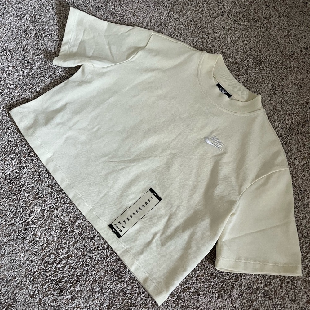 NIKE Cropped T-Shirt XS